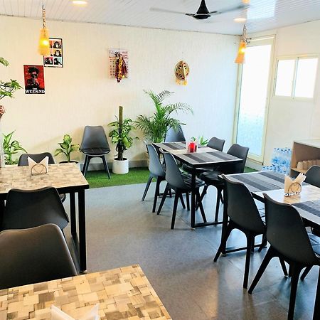 Lime Tree Hotel Pulkit Gurgaon-Artemis Hospital, Nearest Metro Huda City Centre Экстерьер фото